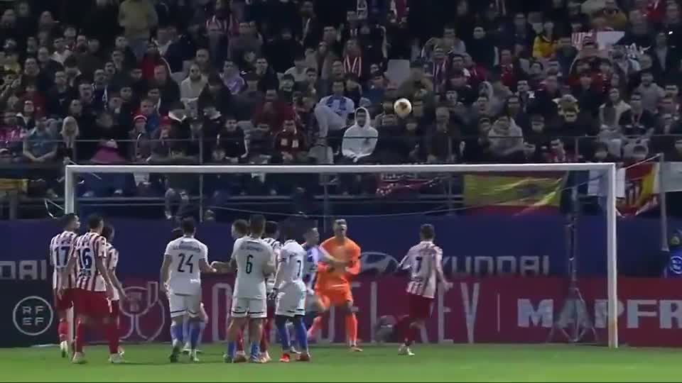 足球联赛赛季最佳球员排行榜公布