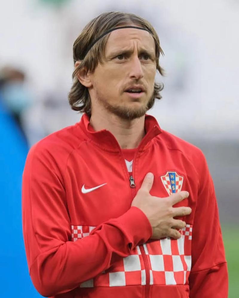 巴特勒18+6+7完爆爵士核心，库里31分对飙乔治，勇士主场静待火箭