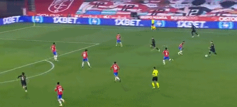 于根伟：今年我们外援的整体表现，我觉得应该能打到70分以上