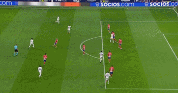 热搜第一！#泰勒斯威夫特官宣订婚 ，男方是知名橄榄球球星